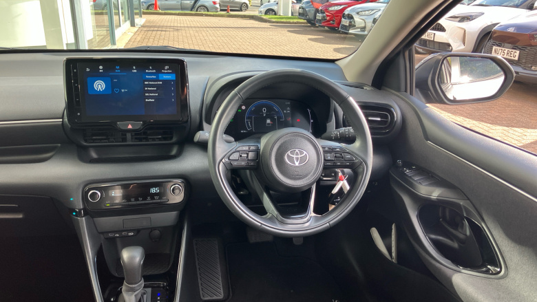 Toyota Yaris 1.5 Hybrid Design 5dr CVT Hybrid Hatchback